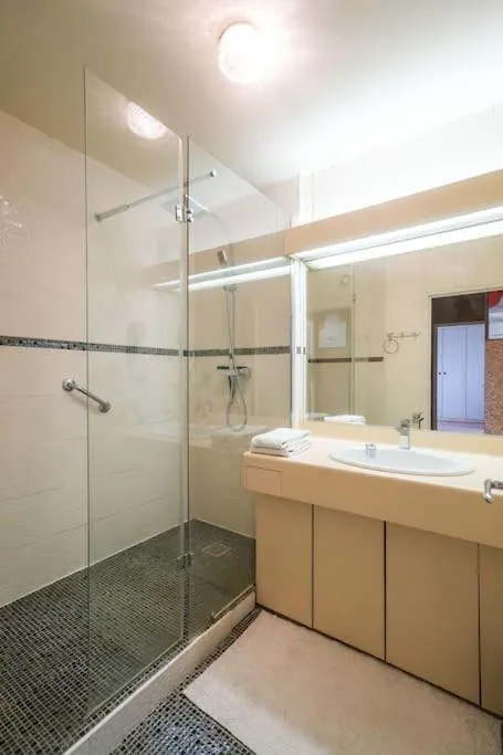 Beautifully Designed 1Br With King Size Bed Apartment Paris