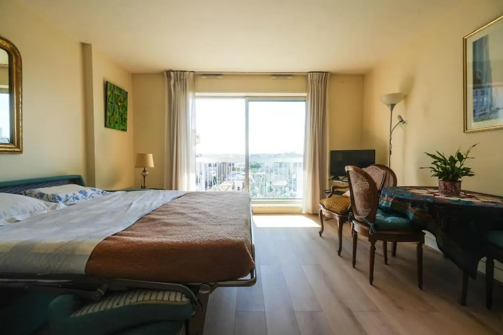Beautifully Designed 1Br With King Size Bed Apartment Paris 0*,  France